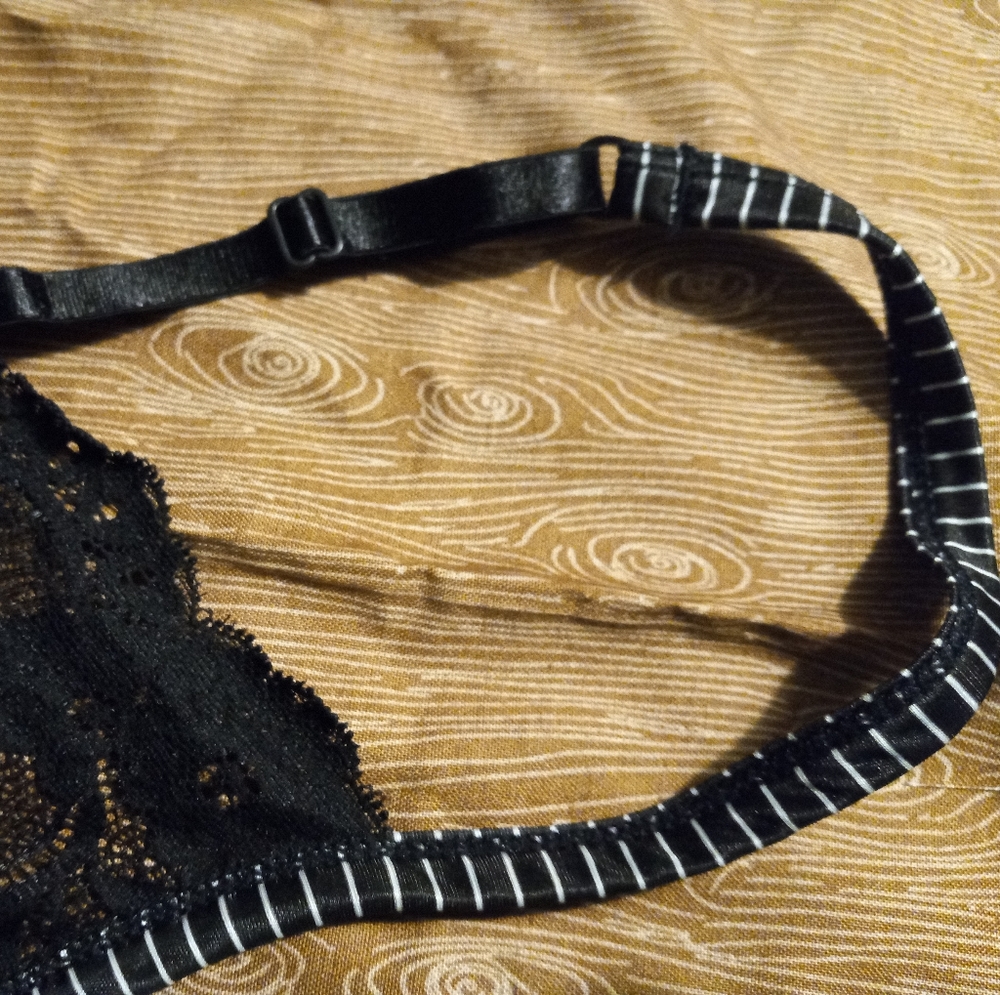 Hot Topic y2k lace and pinstripe camisole - Picture 5 of 11